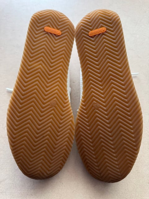 Witte sneakers maat 40