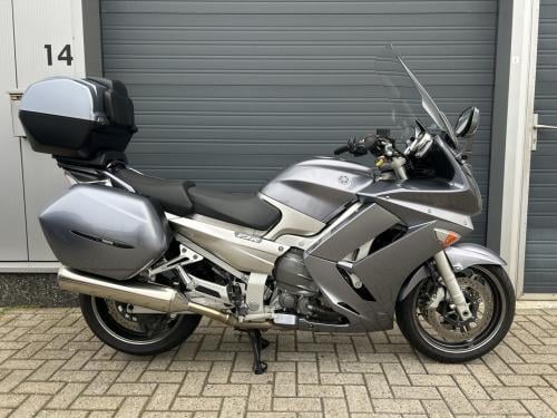 Yamaha FJR1300AS uit 2006 met 40 dkm, puntgave sportieve tourmotor €4500,-