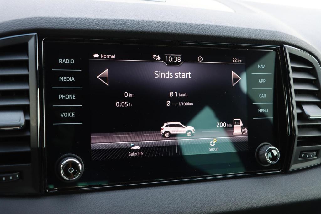 Skoda Karoq 1.5 tsi sportline business 150pk dsg7