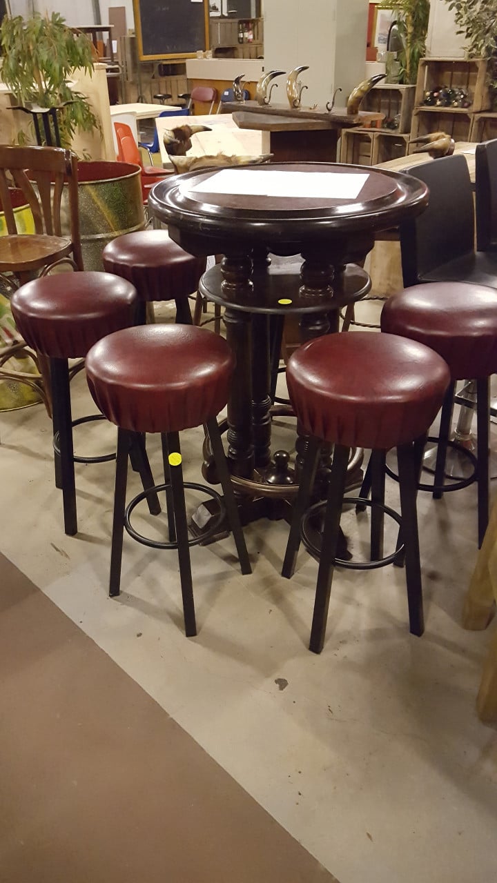 Barkrukken cafe stoelen statafel barren krukken barmeubel toonbank balie