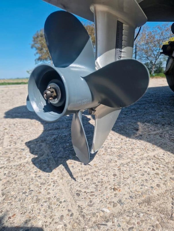 Honda 20 pk langstaart met tilt assist! Knuppel en kabels