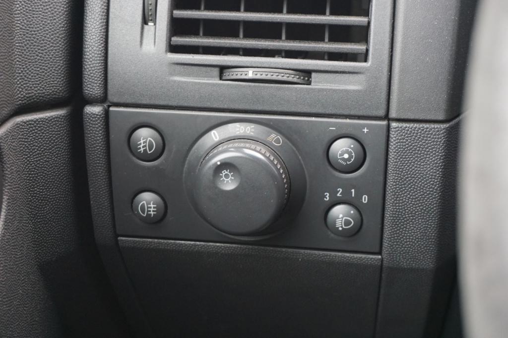 Opel Meriva 1.8-16v temptation climate / elektr. ramen / parkeersens. / lm 