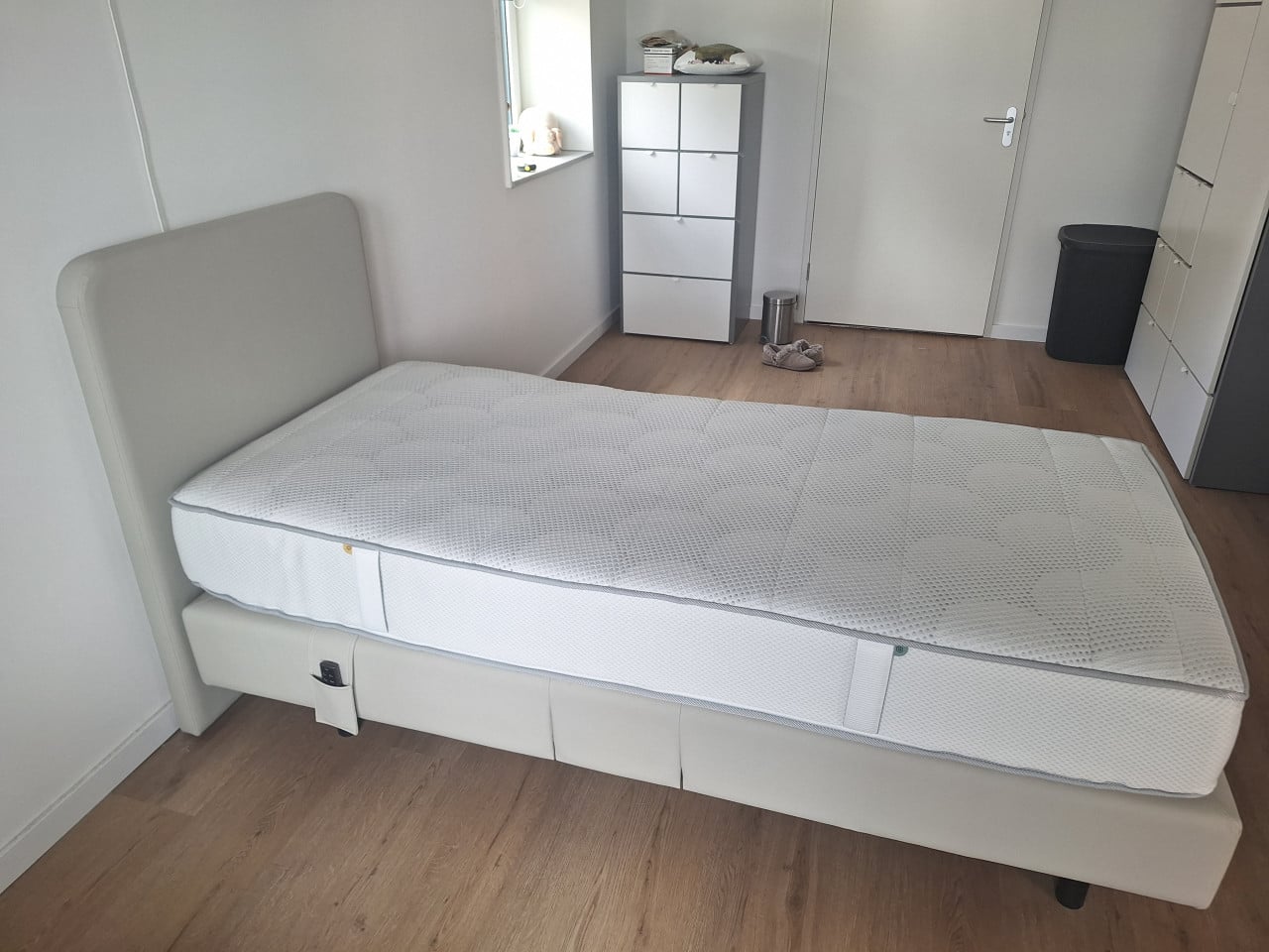 Seniorenbed (elektrisch)