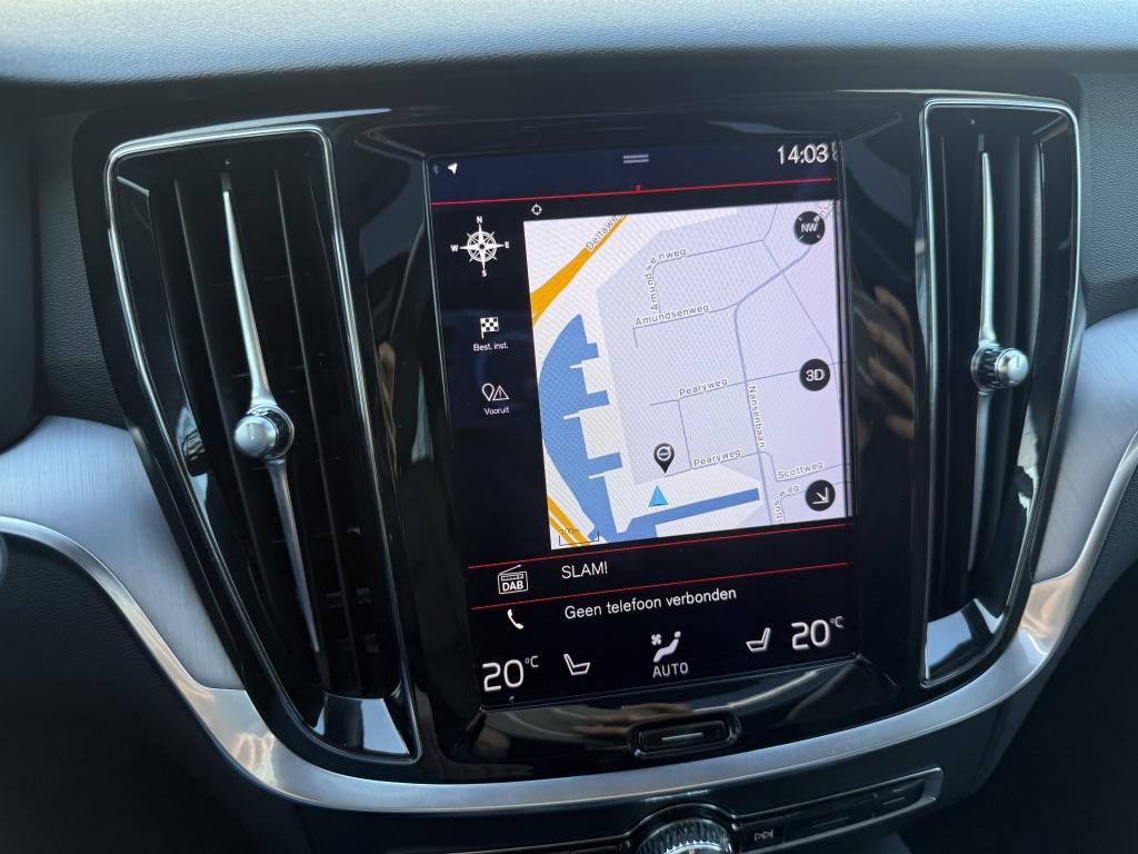 Volvo V60 t6 340pk recharge r-design| full options! trekhaak