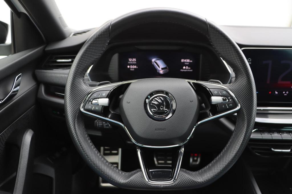 Skoda Octavia combi 1.4 tsi iv phev sportline business | soh 91,1% |