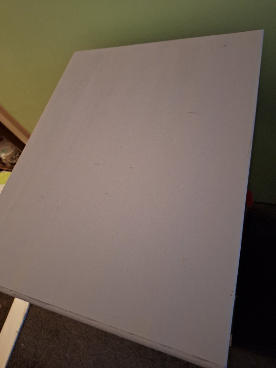 2 open nachtkastjes