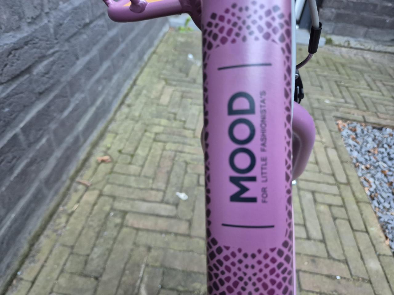 Roze Alpina Mood meisjesfiets 24 inch 3 versnellingen