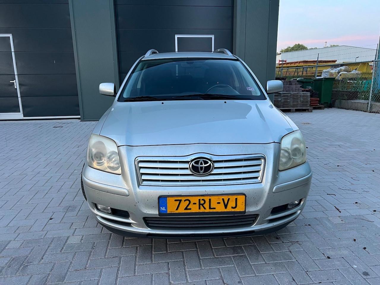 Toyota Avensis Wagon - 2.0 VVTi Linea Sol Airco