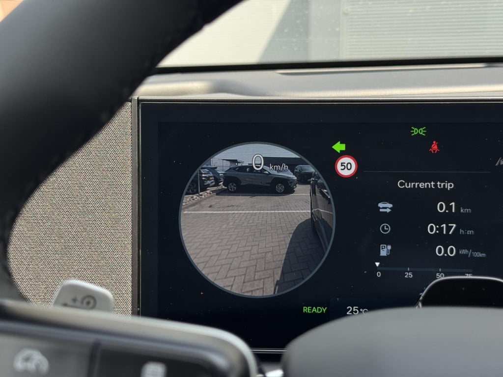 Hyundai Ioniq 9 connect+ awd 7p. 110.3 kwh nu in de showroom!