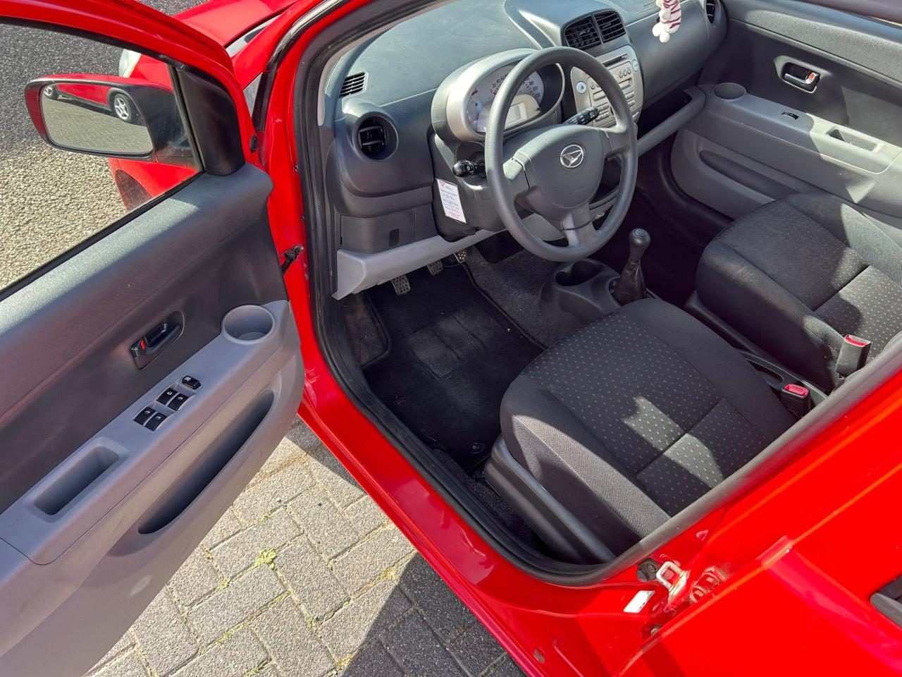 Daihatsu Sirion 2 1.0-12V Premium