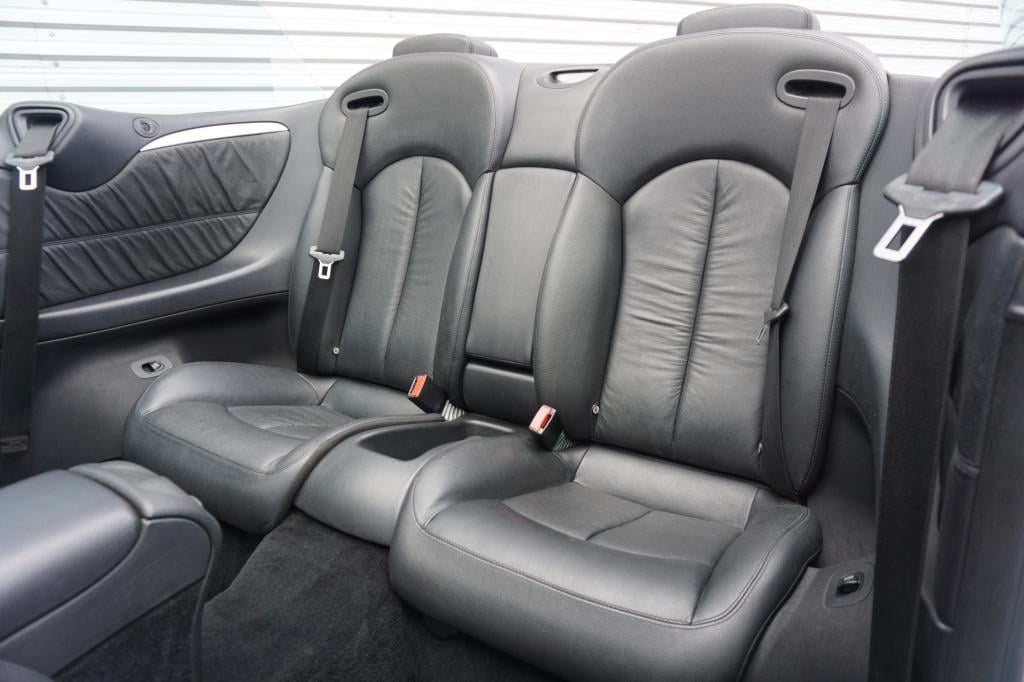 Mercedes-Benz Clk-klasse cabrio 200 k. elegance automaat - airco / cruise /