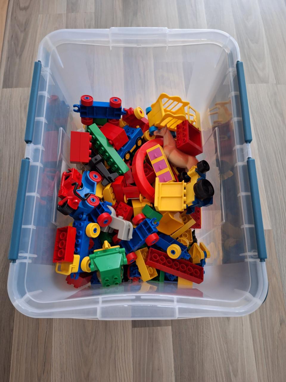 Kist met duplo