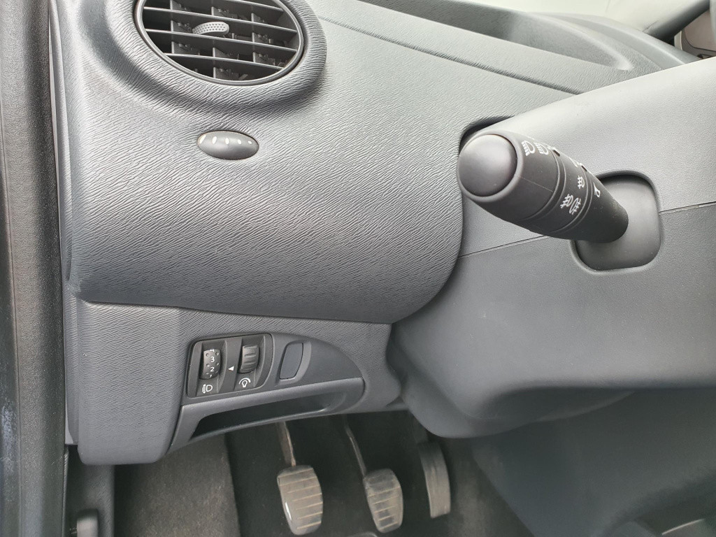 Renault Twingo 1.2-16v authentique