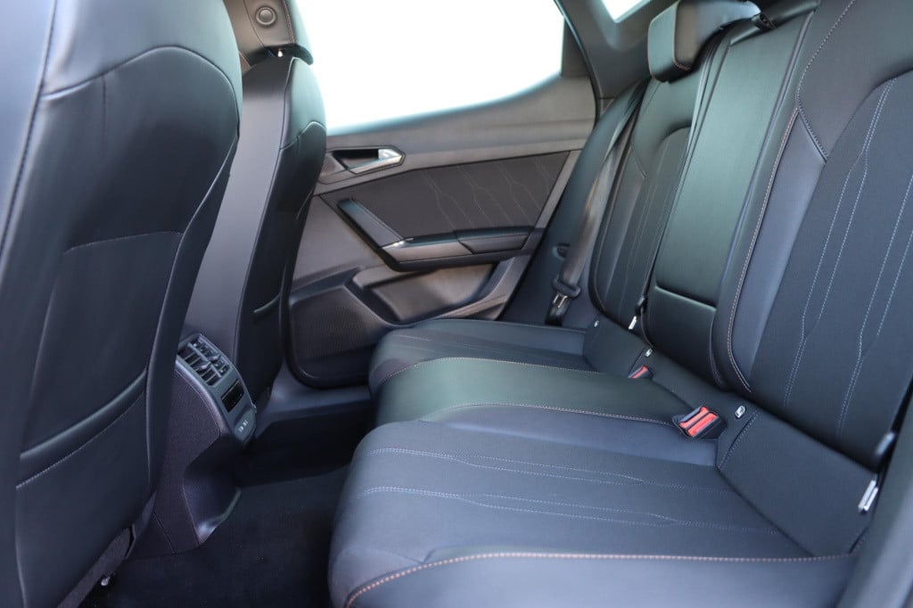 Cupra Leon 1.5 tsi ehybrid business 204pk dsg6