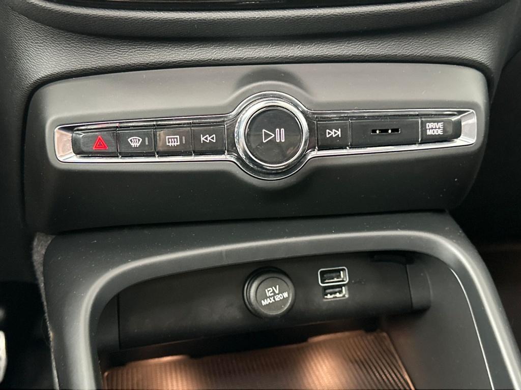 Volvo XC40 t5 262pk recharge r-design| pano| adap.cruise| 360camera