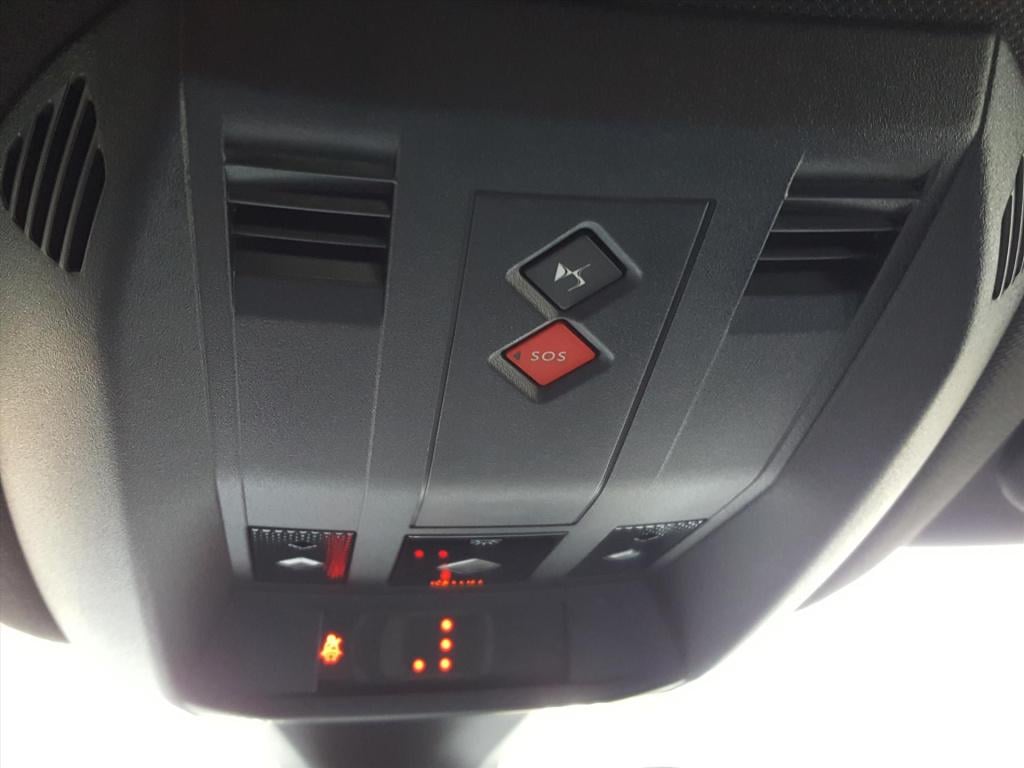 Ds Ds 7 crossback executive 1.6t-180pk automaat(eat8) navigatie | apple car