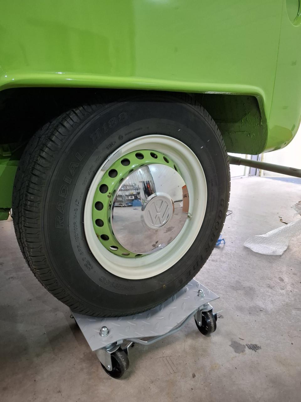 Volkswagen T2, Kever wieldop chrome NIEUW!