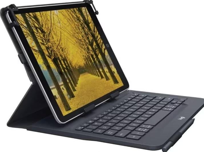 IPad Logitech slim folio keyboard case