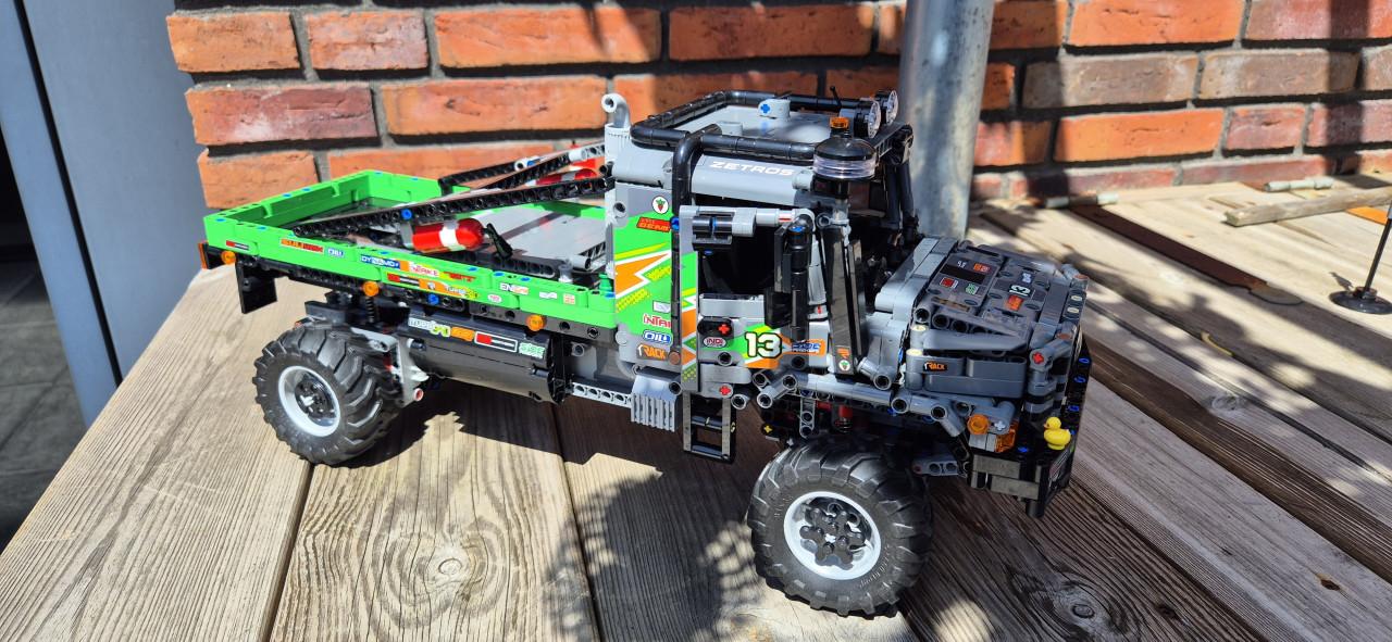 4x4 Mercedes-Benz Zetros Trial Truck