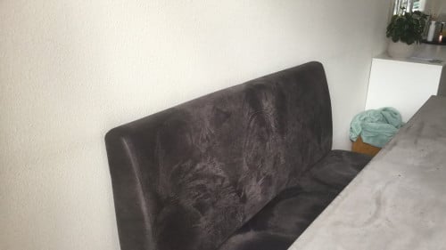 Eetkamer stoelen en bank