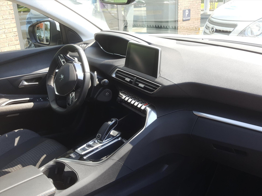 Peugeot 3008 active 1.2 puretech-130pk (vol)automaat (eat8) cruise & climat