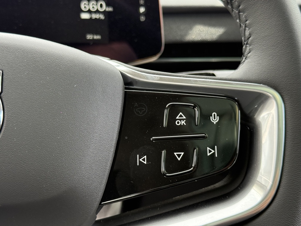 Volvo Ex90 twin performance ultra b&w nieuw €116.350,-