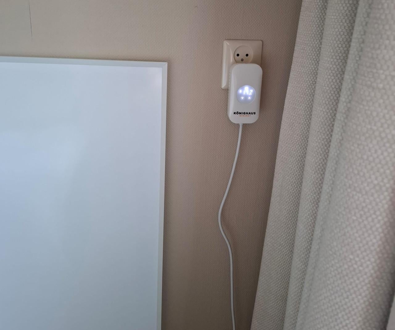 2x Könighaus Infraroodpaneel 600 Watt incl. originele thermostaat