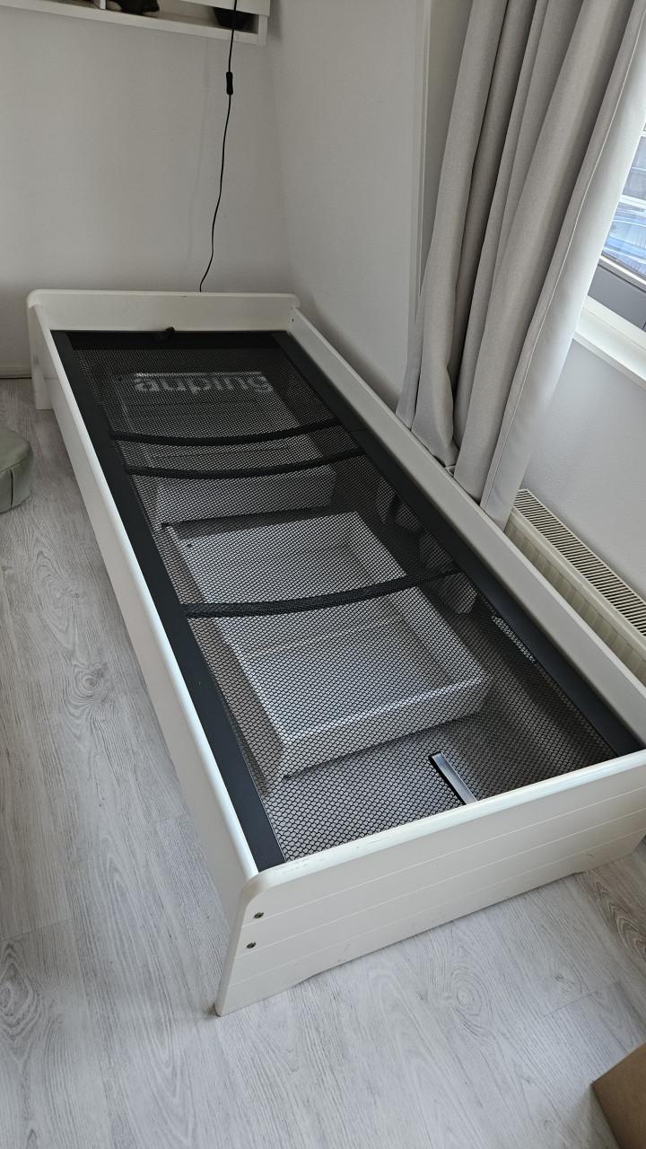 Bed frame incl auping spiraal en matras