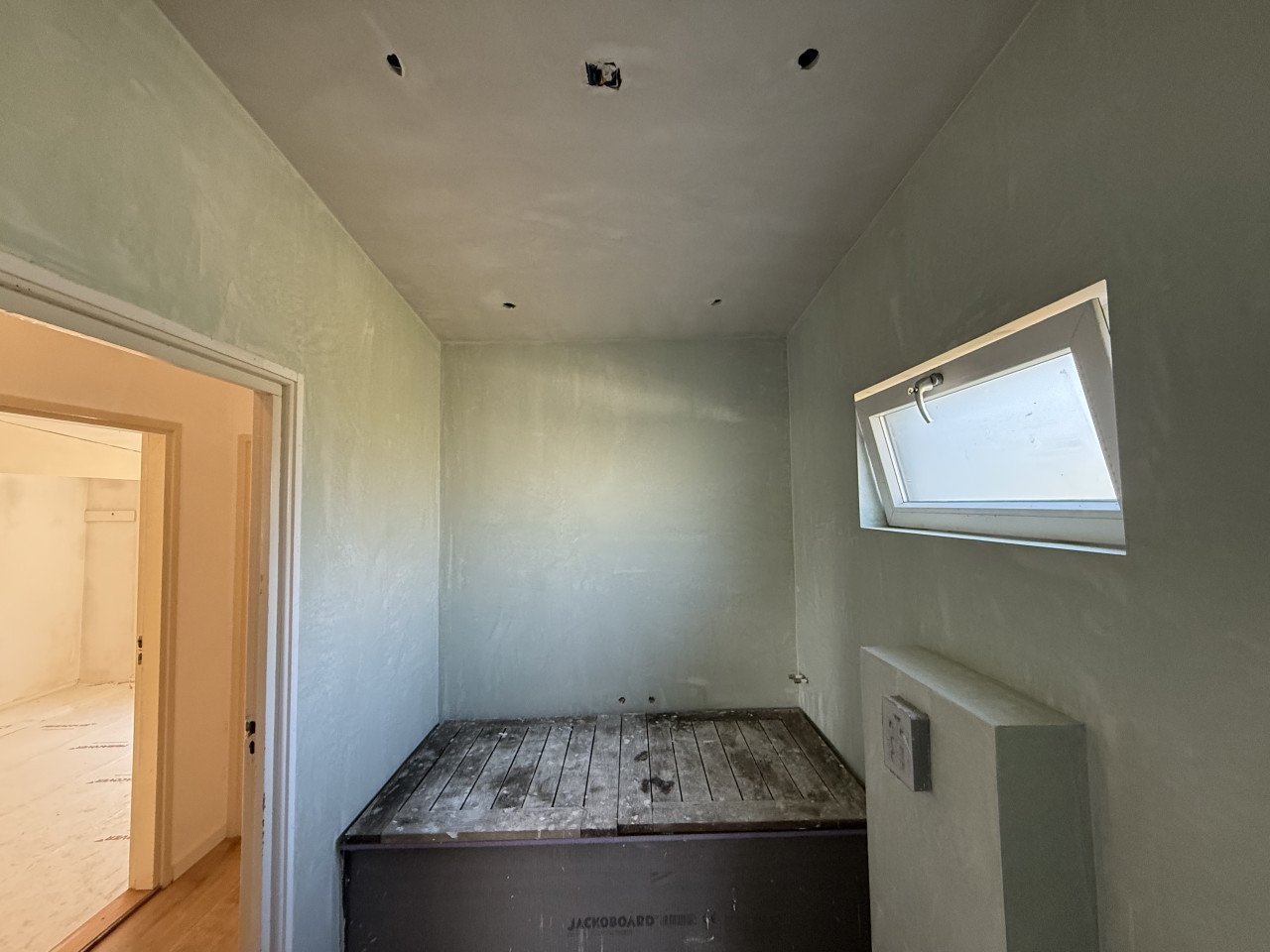 Stukadoorberdrjf Tel.0685004348