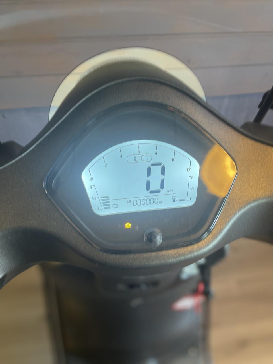 Scooterpromo Goes | Grote voorraad nieuwe SANTINI scooters
