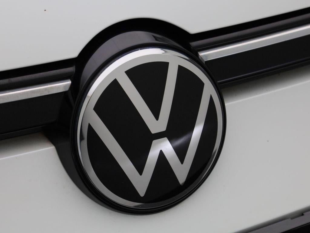 Volkswagen Golf 1.0 etsi life | automaat | panorama dak | virtual cockpit |