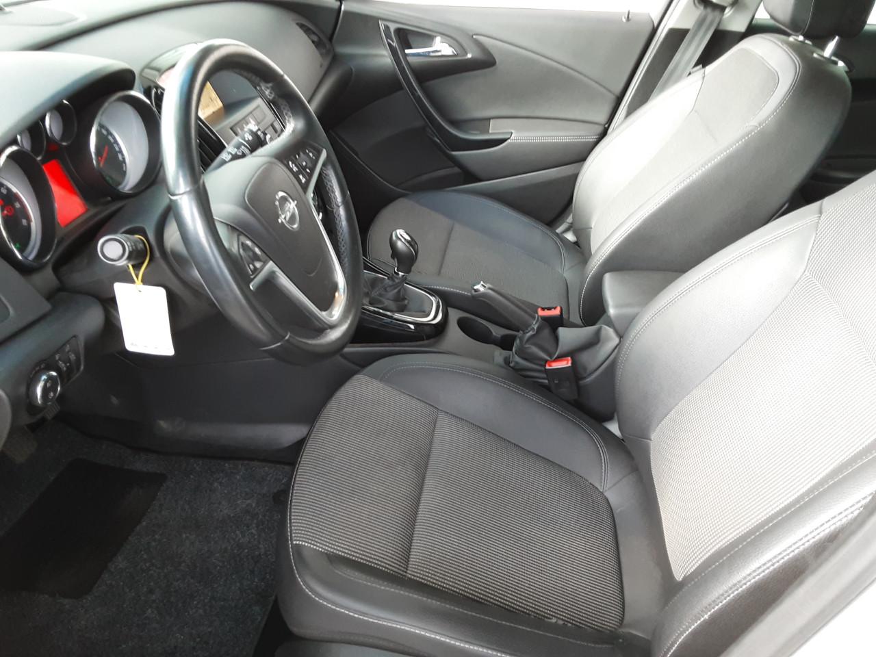 Opel Astra Sports Tourer 1.4 Business +