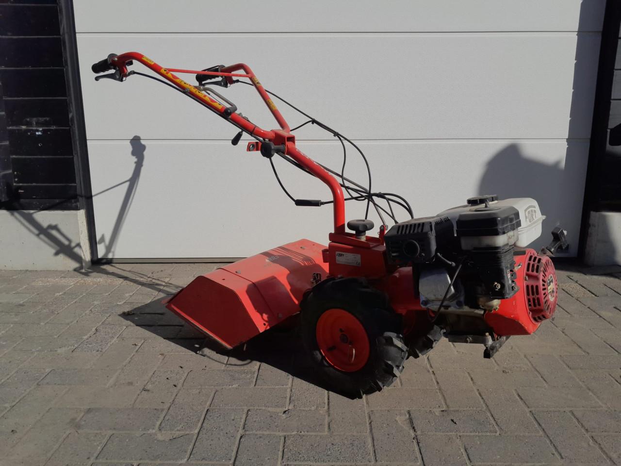 Kleine bakfrees te huur