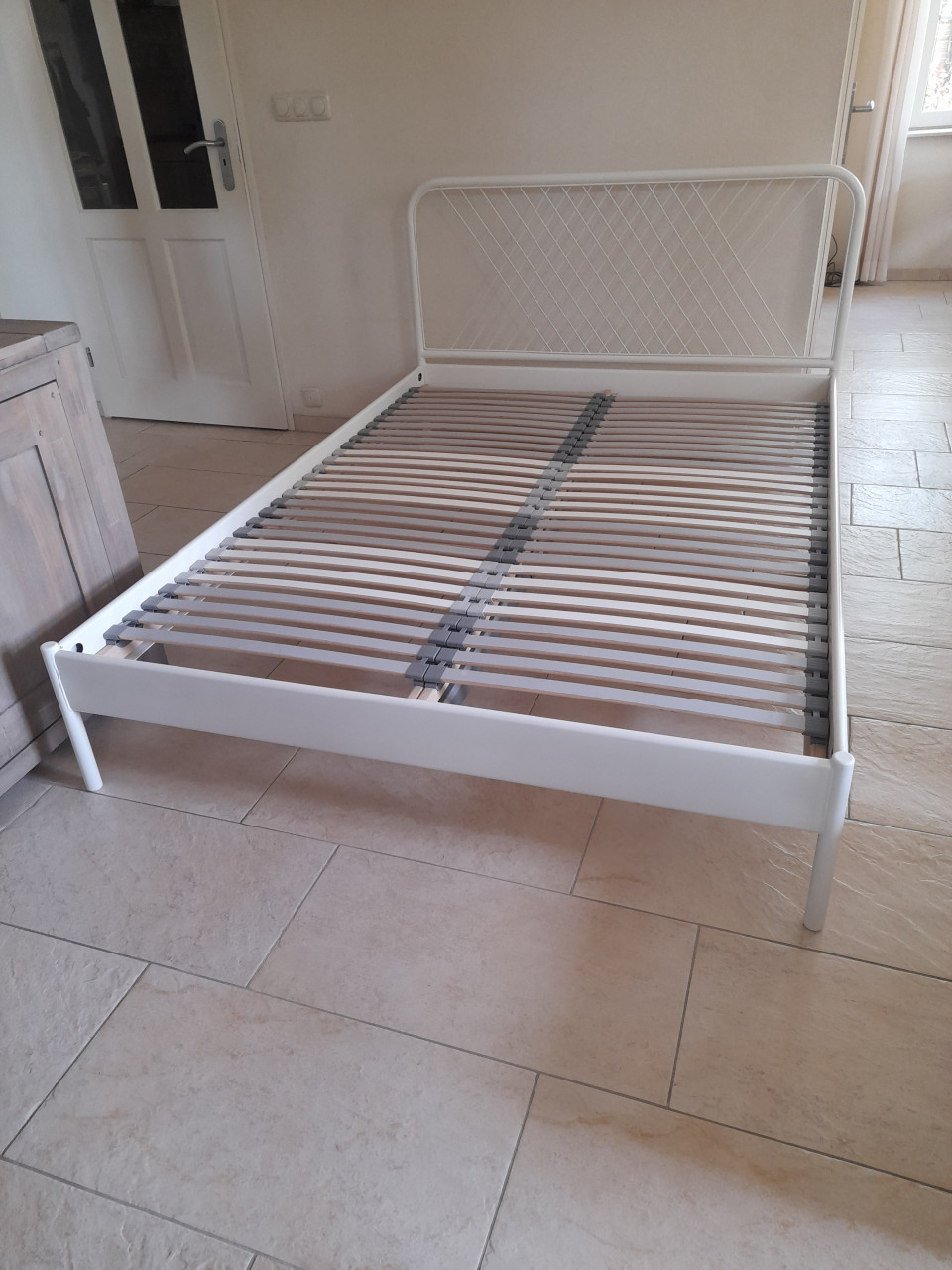 140 x 200 Metalen Bed (in goede staat )