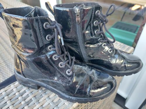 Zwarte Tamaris lakboots mt 37