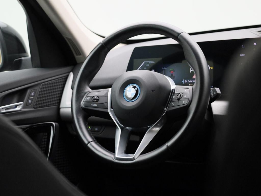 BMW X1 xdrive25e | automaat | lmv | parkeer sensoren | virtual cockpit | ca
