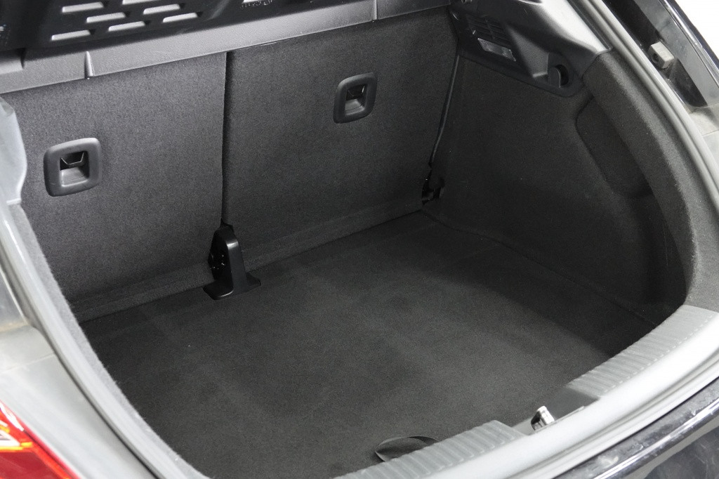 Volkswagen New Beetle 1.2 tsi | navi | bluetooth | airco |