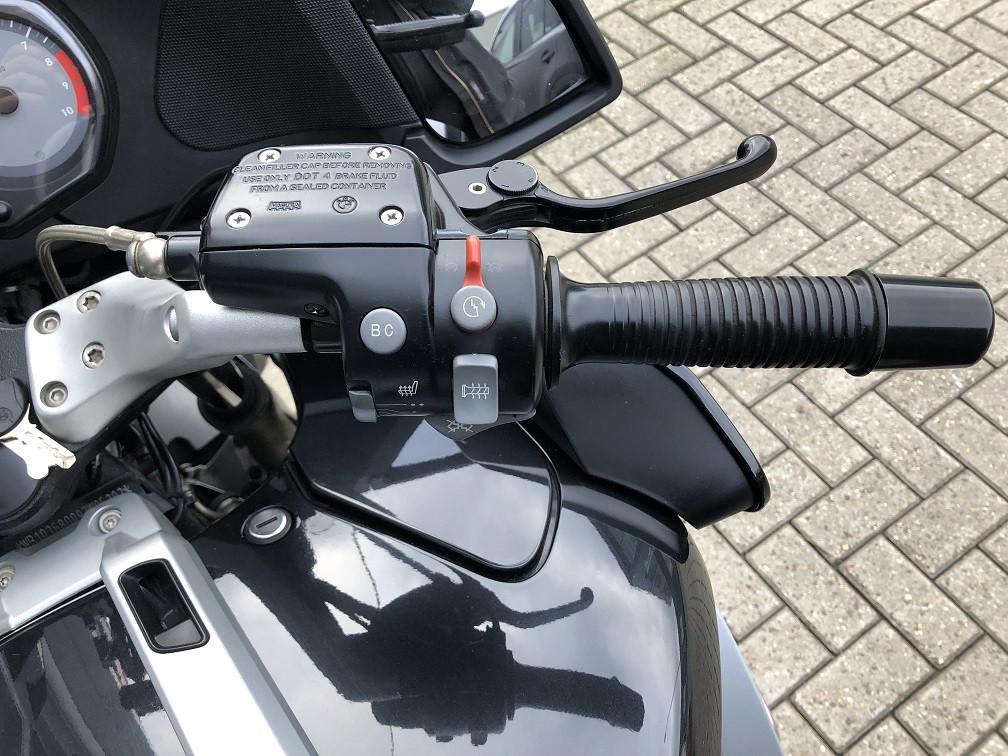 BMW R1200RT, 2009 met 86dkm, ABS/ESA/ASC, cruise, etc etc, rijklaar €5500,-