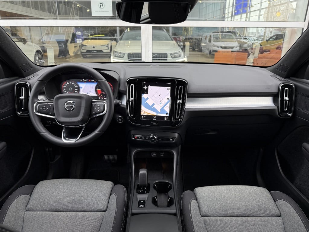 Volvo XC40 t4 211pk recharge inscription exp| navi| climate| camera| dab+|