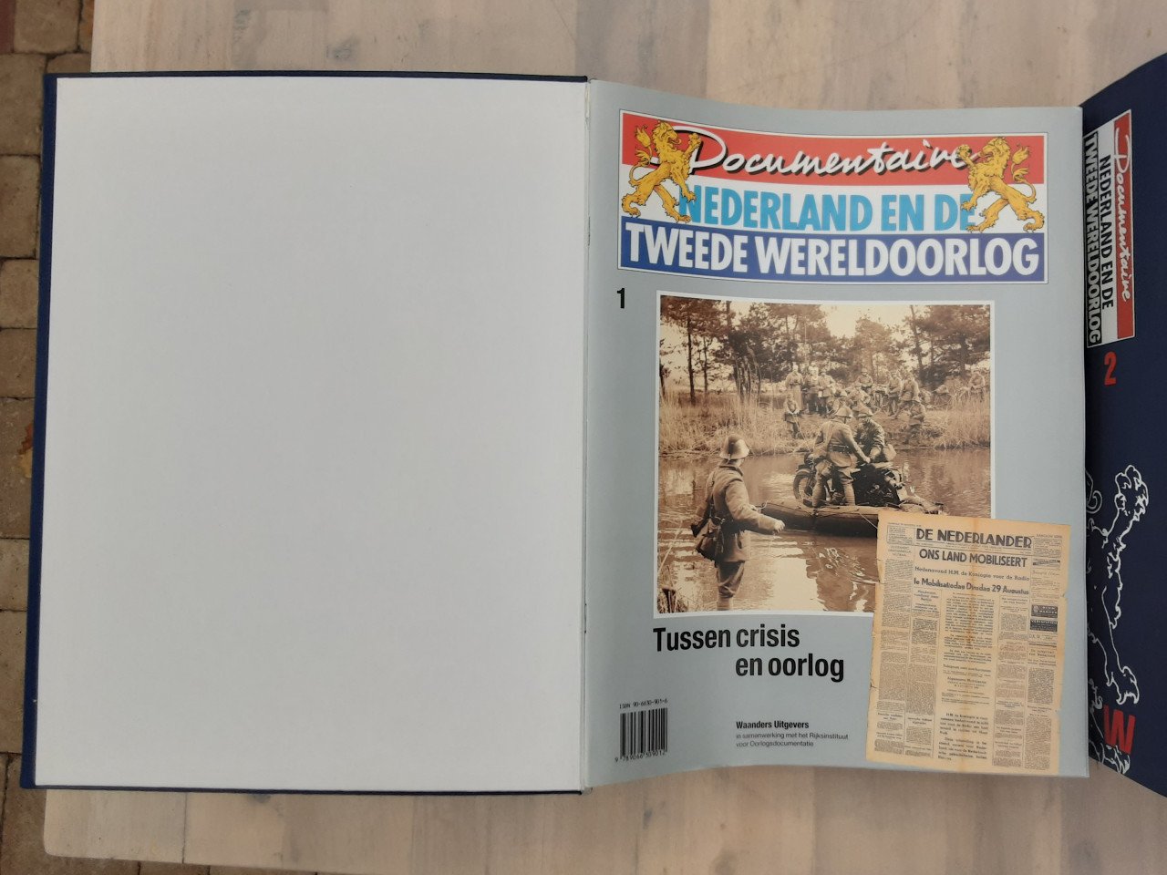 Nederland In de Tweede Wereldoorlog  Waanders uitgave