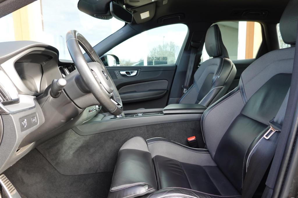 Volvo XC60 2.0 b5 r-design