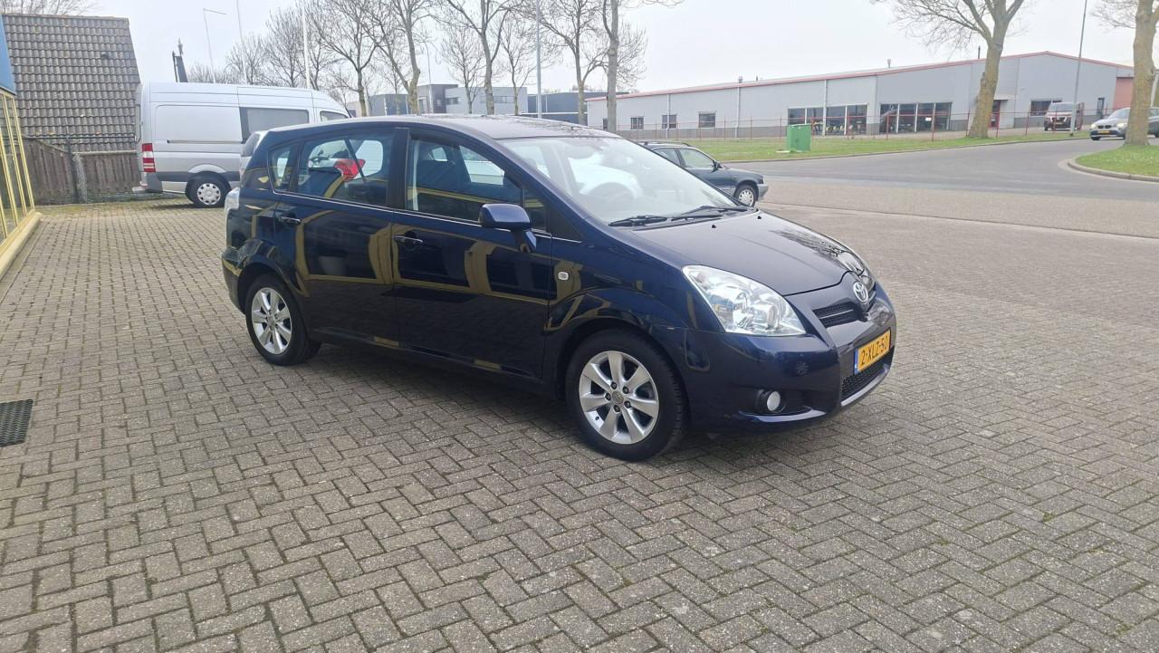 Toyota COROLLA VERSO 1.8 VVT-I Dynamic 7pers bj:2009 airco-navigatie