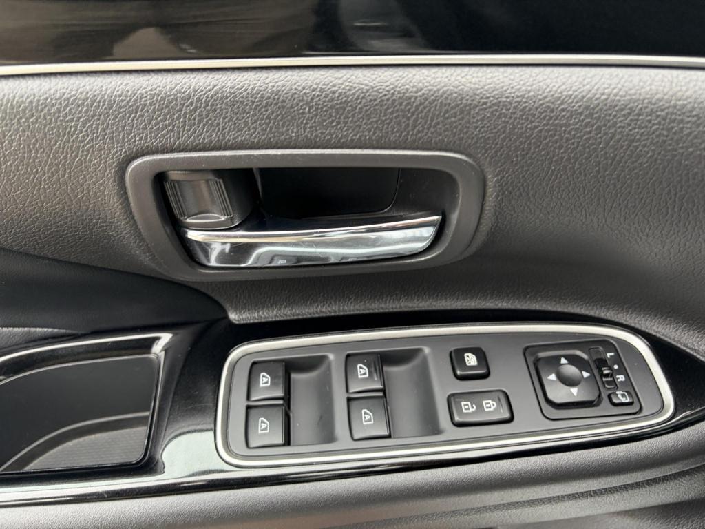 Mitsubishi Outlander 2.4 phev intense
