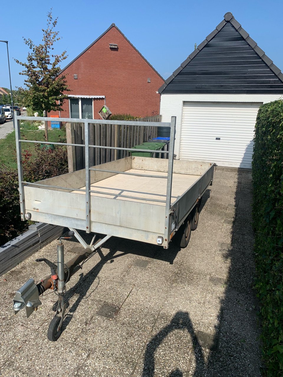 Aanhanger 3000x1900 (geremd) op kenteken