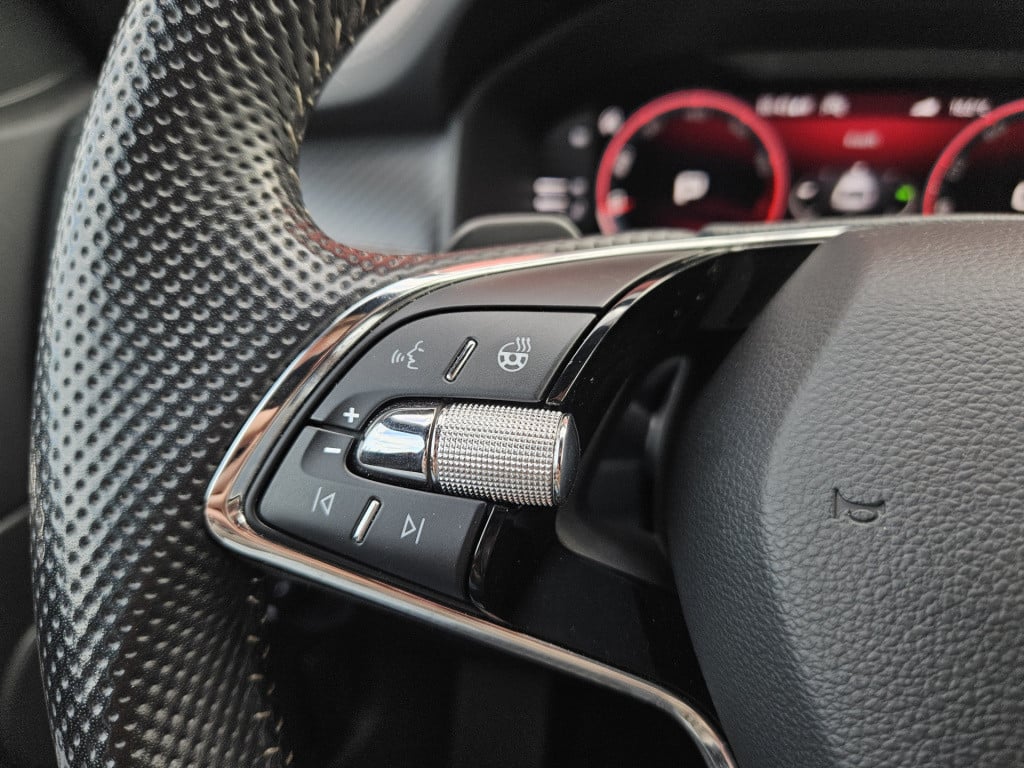 Skoda Kodiaq 1.5 tsi sportline business | pano | trekhaak