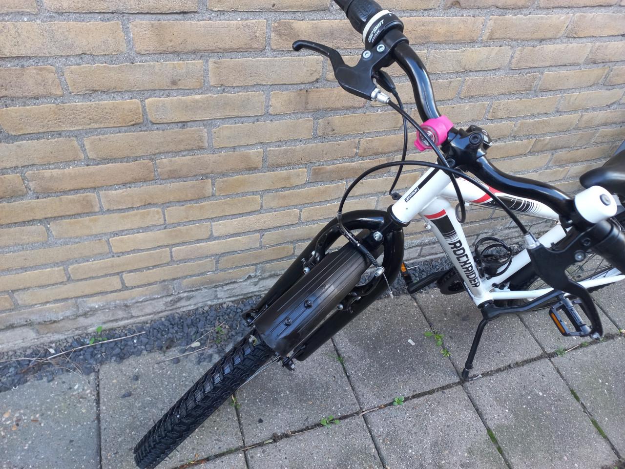 Te koop 24 inch meisjes mountainbike