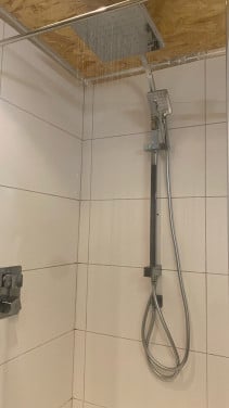 Regendouche en handdouche