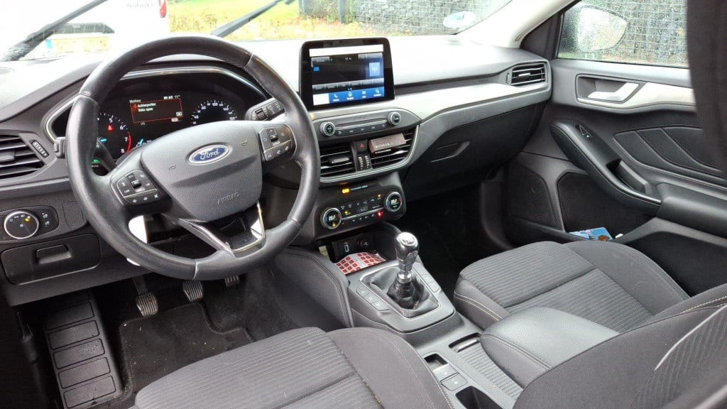 Ford Focus wagon 1.0 ecoboost st line business