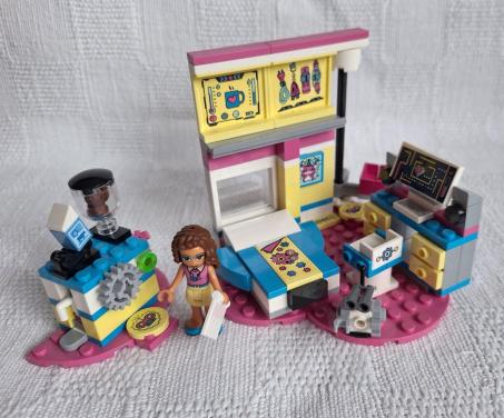Lego Friends Olivia's luxe slaapkamer