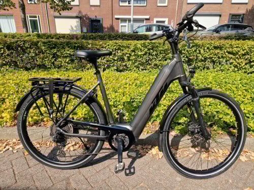 Schitterende KTM Macina met Bosch middenmotor en 750wh accu